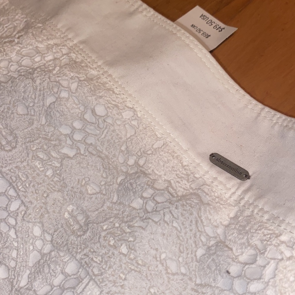 NWT~ ABERCROMBIE KIDS LACE SKIRT ~ SIZE LARGE - Picture 3 of 6